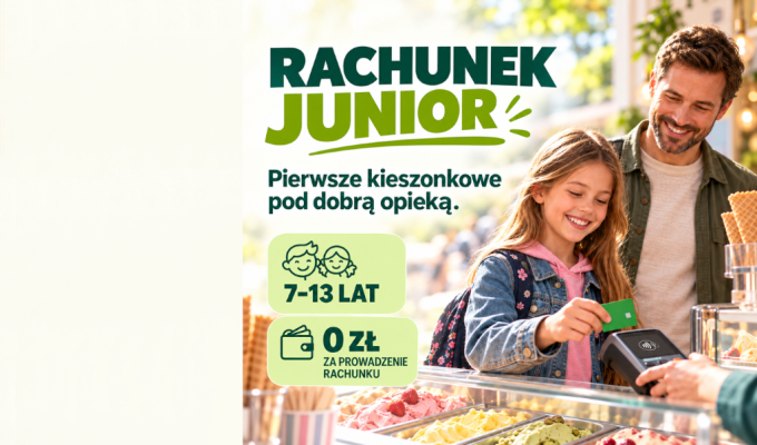 Plakat promocyjny Banku Spółdzielczego w Ostrowi Mazowieckiej – Rachunek JUNIOR dla dzieci w wieku 7–13 lat (0 zł za prowadzenie). Na zdjęciu uśmiechnięta dziewczynka płaci kartą przy terminalu w lodziarni w obecności ojca.